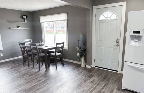 Elm Creek Casa | Three Sisters' Place