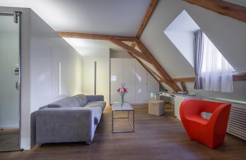 Hradcany Hotel | Three Storks