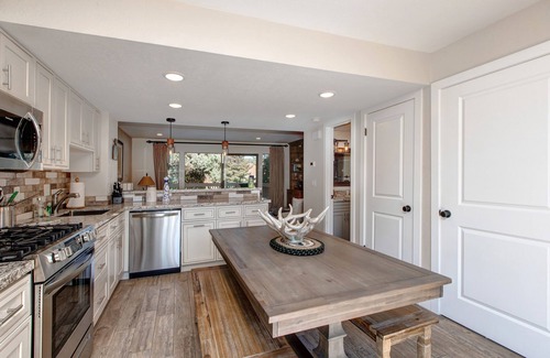 Park Meadows Casa | Three-story townhome with private hot tub, gas fireplace, decks
