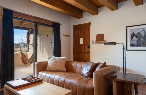 Arroyo Seco Apartamento | Three Studios At Canyon Base - 15min To Ski