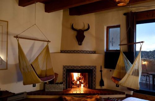 Arroyo Seco Apartamento | Three Studios At Canyon Base - 15min To Ski