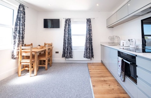 Pettistree Cabaña | Rowan - Three Tuns Apartments, Pettistree