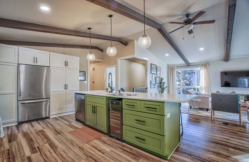 Briargate Casa | Thunderbird
