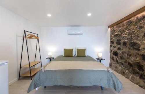 Angra do Heroismo Apartamento | TI Chôa - Ninho dos Avós Arrumos