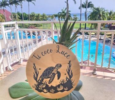 Gros Raisins Apartamento | Ti coco luce studio à Sainte Luce dans village de vacances