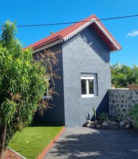 Sainte-Clotilde Casa | Ti Kaz Dakoté le bungalove