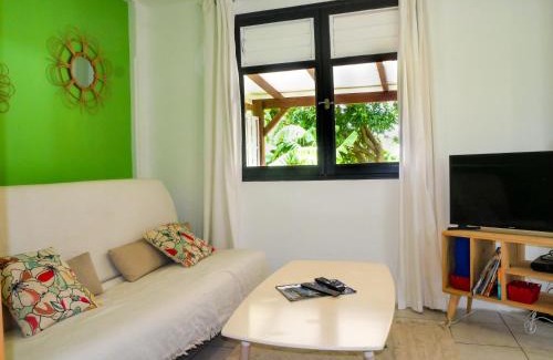 Riviere-Sens Apartamento | Ti Kaz Houelmont, Vue jardin tropical, proche plage de Rivière-Sens