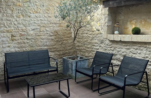 Centre Ville Casa | TI ST BARTH - Ideal home for telecommuters and professionals Niort 2-bedroom house