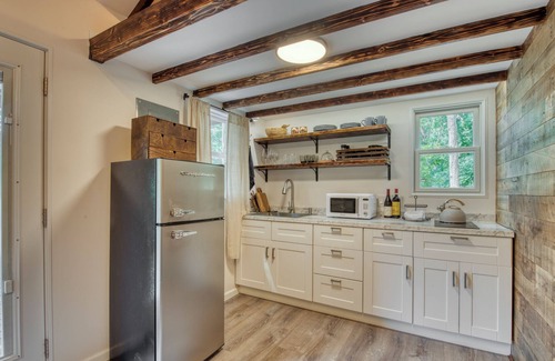 Hampton Bays Cabaña | Tiana Bay Guest House