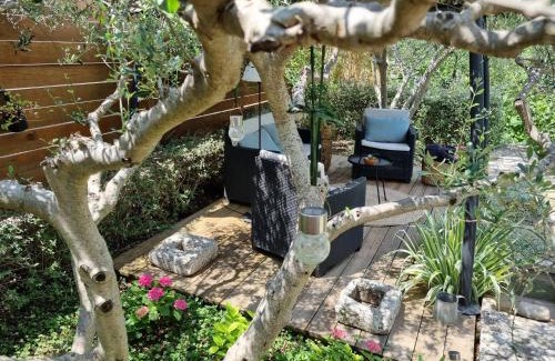 Cove Tri Zala (Zrnovo) Apartamento | Tianri