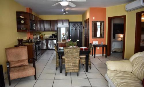 Marina Mazatlán Apartamento | Tiara Sands 302