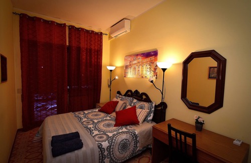 Universita Casa | Tiberius Suite Roma