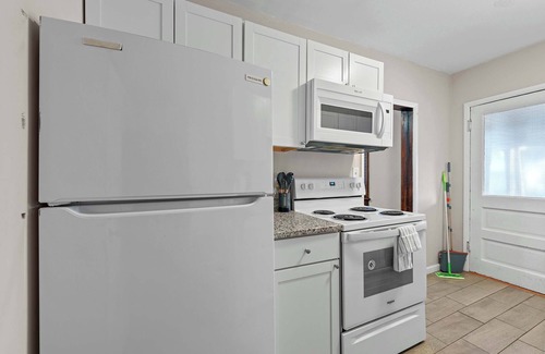 Clintonville Casa | Tibet Twins 2 Retreat for 6