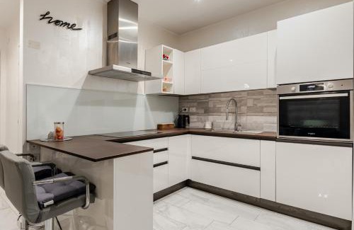 Quartiere XXII Collatino Apartamento | Tiburtina House - Moderno Bilocale Green, 4 pax