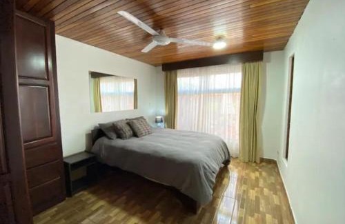 Villa Bonita Cama Y Desayuno | Tico Airport B&B