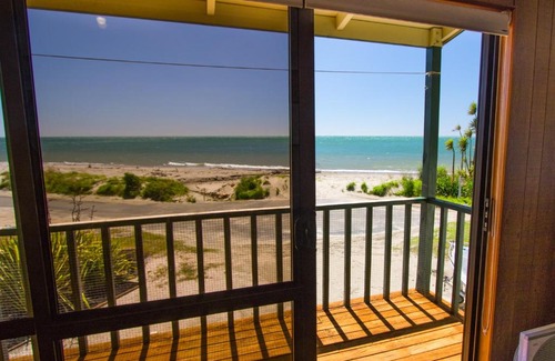 Collingwood Casa | Tidal Treasure - Collingwood Holiday Home