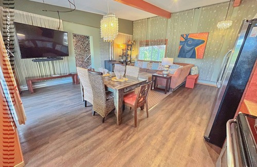 Ocean Shores Casa | Tide Pool Cabin, a Soquinomere Private Hotel on the Dunes, Downtown Ocean Shores