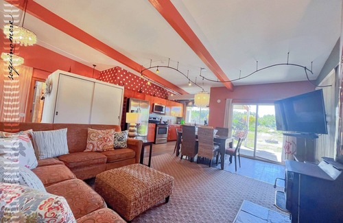 Ocean Shores Casa | Tide Pool Cabin, a Soquinomere Private Hotel on the Dunes, Downtown Ocean Shores