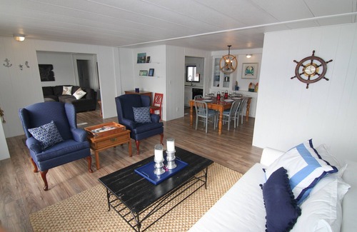 Belfair Casa | Tide's End Beach House - EN EL AGUA - North Shore of Hood Canal