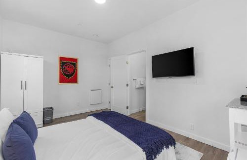 Capitol Hill Casa | Tides of Seasmoke Suite