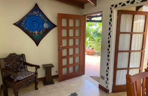 Escazú Cama Y Desayuno | Tierra Magica B&B and Art Studio