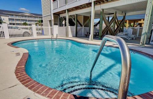 Surf City Casa | Tiffany's Unit 004 at Tiffany's Motel