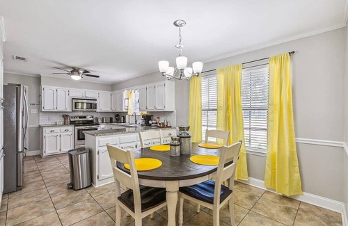 Highlands - Perkins Casa | Tiger's Den 🐯 4.5 mile to LSU, Games, Sleeps 8
