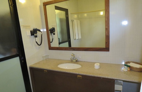 Bharatpur Hotel | Tigerland Safari Resort