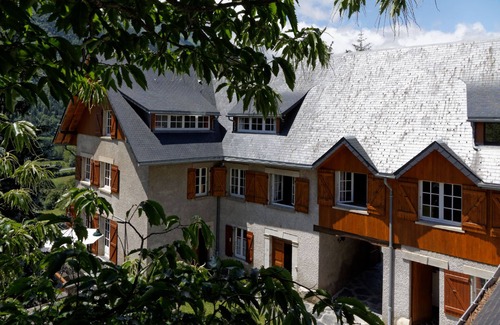 Guchan Casa | Tigre Blanc