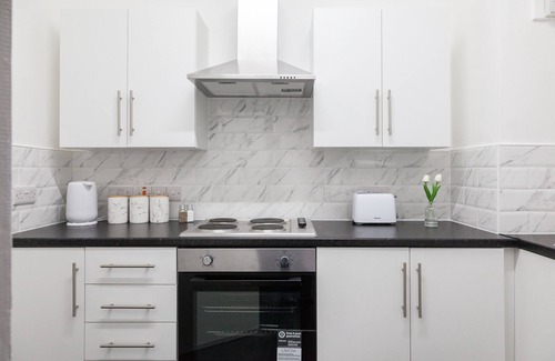 Warrington Apartamento | Tigris - Cosy Studio Flat