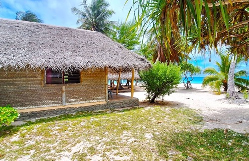 Tuherahera Cama Y Desayuno | TIKEHAU - Bungalow Pacific Beach