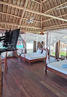 Bwejuu Beach Hotel | TIKI Beach Club & Resort