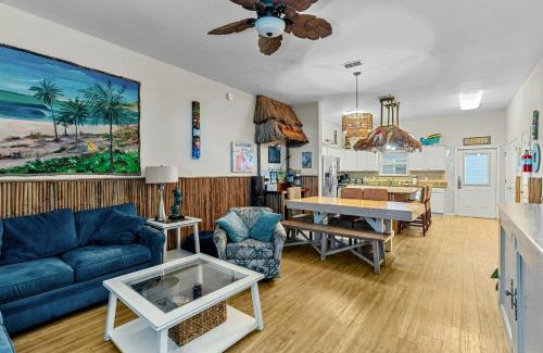 Corpus Christi Casa | Tiki House