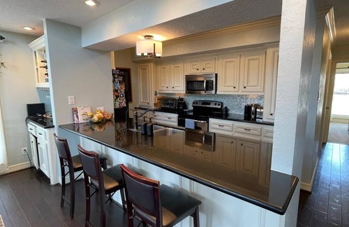 Galveston Casa | Tiki Paradise Water Front Home - 360° Oasis. Direct water access. Pet Friendly