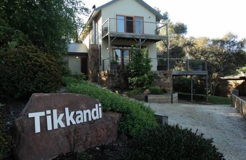 Merrijig Casa | ...... Tikkandi .......