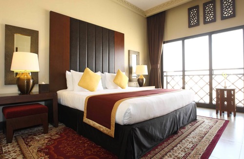 Madinat Zayed Hotel | Tilal Liwa Hotel