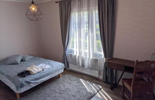 Rauma Casa | Tilava huone rannan lähellä