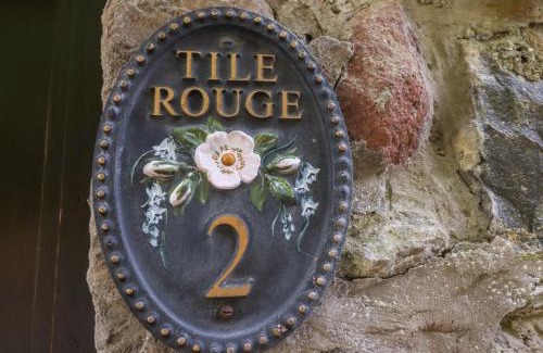 Akeld Casa | Tile Rouge