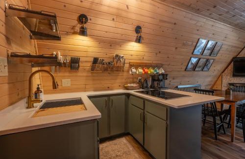 Friendship Casa | Timber Haven Aframe Cabin - Brand New Hot Tub