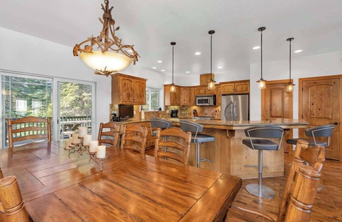 Shaver Lake Casa | Timber Lodge | 5 Min to Shaver Lake!