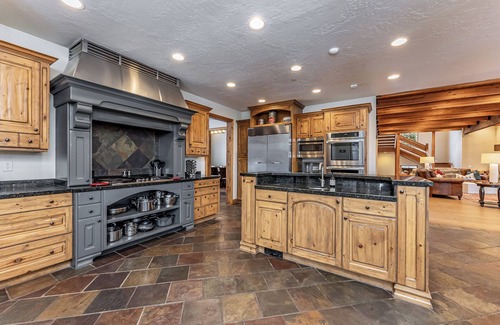Big Sky Casa | Timber Lodge | Big Sky | 7 Bed, 10 Bath