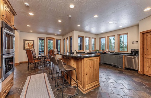 Big Sky Casa | Timber Lodge | Big Sky | 7 Bed, 10 Bath