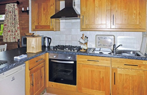 Cullompton Chalet De Esquí | Alojamiento de 2 habitaciones en Kentisbeare, Nr Cullompton