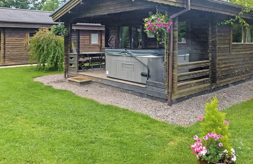 Cullompton Chalet De Esquí | Alojamiento de 2 habitaciones en Kentisbeare, Nr Cullompton