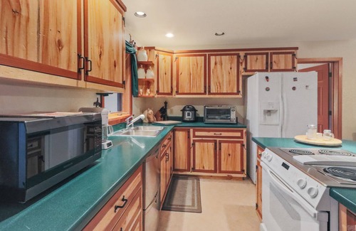Trout Creek Casa | Timber Ridge Retreat-4 bedroom,2 bathroom home on ranch with great location!
