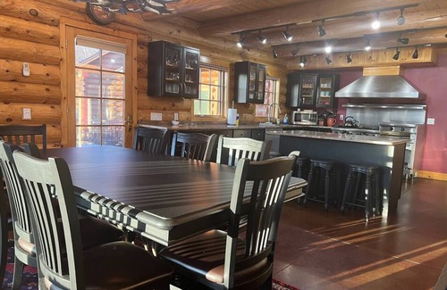 Sunday River Area Casa | Timber Ridge Lodge Home en Sunday River con piscina, cine en casa