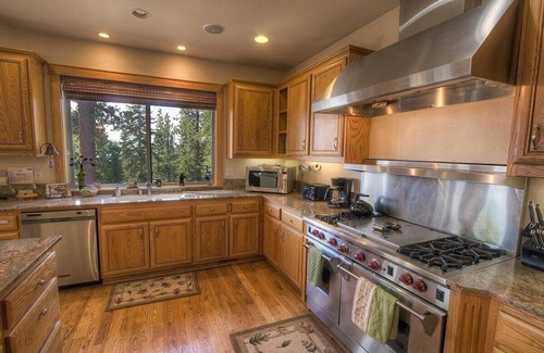 Kingswood Estates Casa | Timber View Lodge 4 Bedroom Home by RedAwning