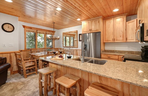 South Snyderville Basin Condominio | Timber Wolf Lodge 10d 2 Bedroom Condo by RedAwning