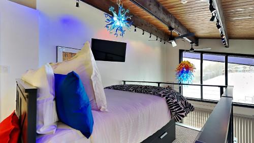 Snowmass Village Casa | Timberline Condominiums Studio Loft Deluxe Unit 315