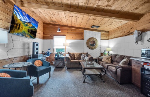 Ellicottville Cabina | Timberline Lodge - Downtown Ellicottville - Suite 103